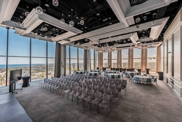Sala konferencyjna Olivia Star z widokiem na Gdańsk